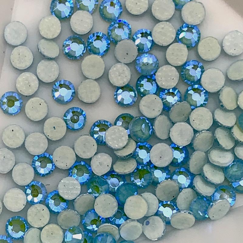 Factory direct sale 70000 pcs packing neon blue AB ss10 neon sapphire AB hot fix rhinestone for t-shirt transfer