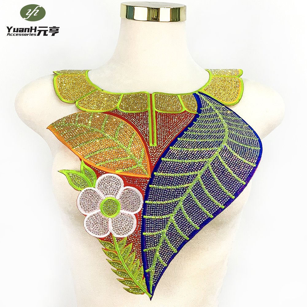Cheap Price Full Rhinestone Flower Embroidery Collar Design Neck Lace Applique for DIY Dress
