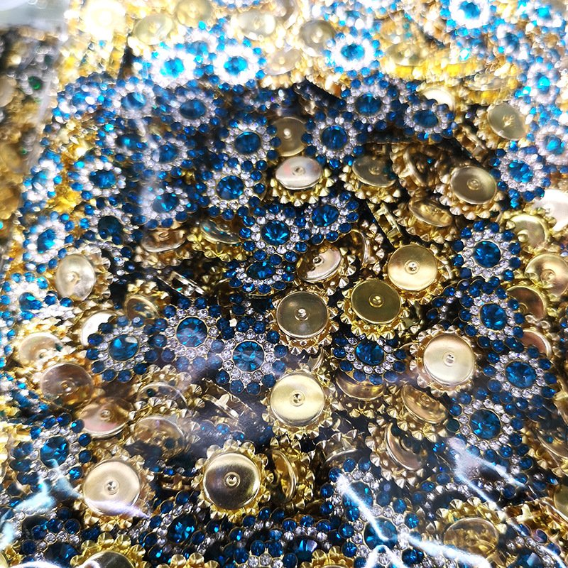 14mm 100pcs/bag DIY Needlework Crystal Sun Flower Sew on rhinestone with Claw Setting Wholesale Crystal Rhinestone for Garments
