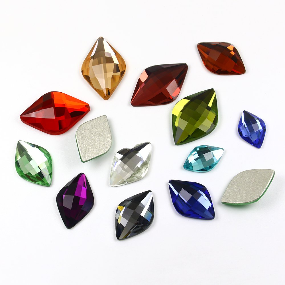 Dongzhou Flatback rhinestones Glass Strass Silver Plating lead-free crystal Beads For Garment diy accessories wholesale