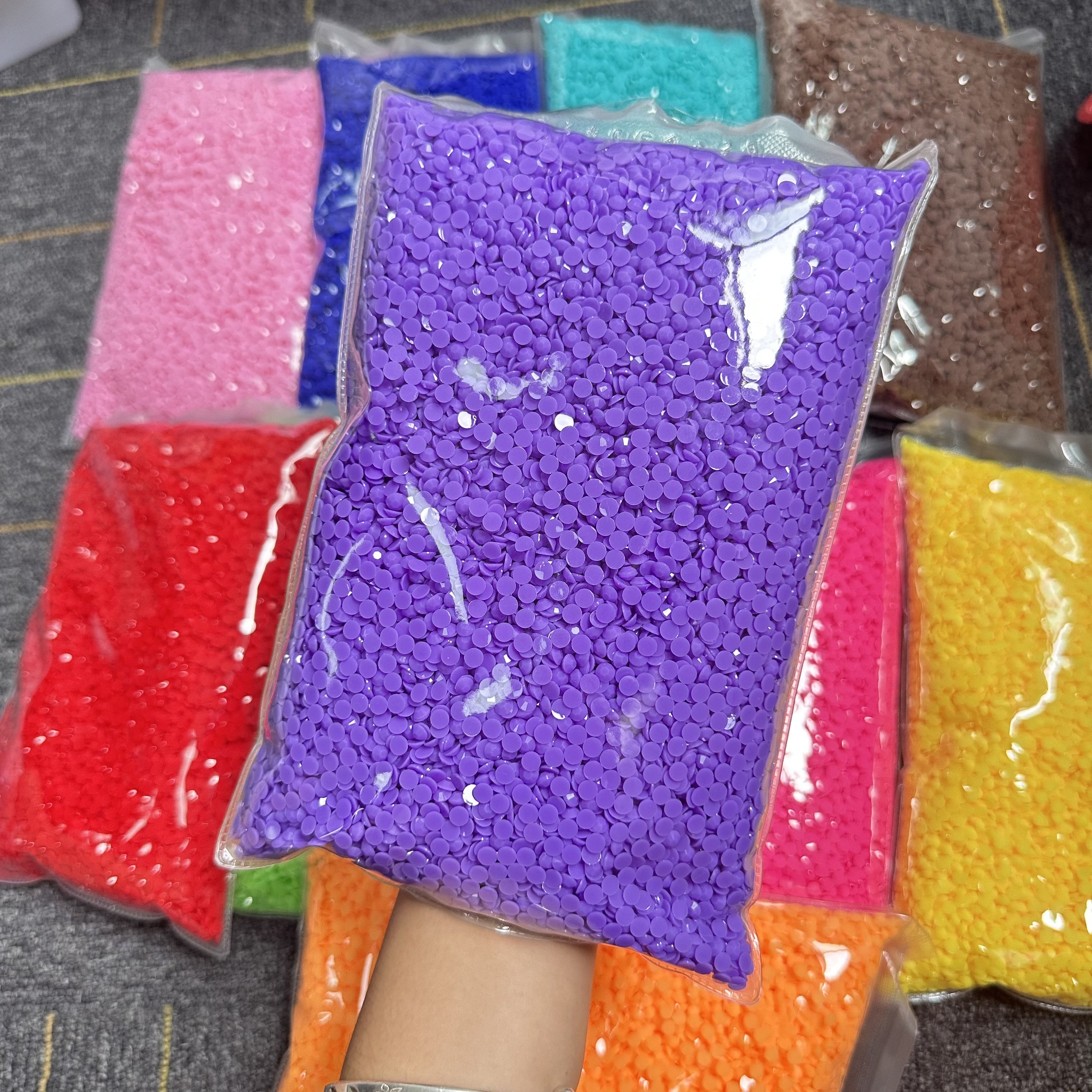 XULIN New Candy Color Flatback Bulk Sparkle Siam Color Resin Rhinestones Wholesale For Stainless Steel Tumbler DIY