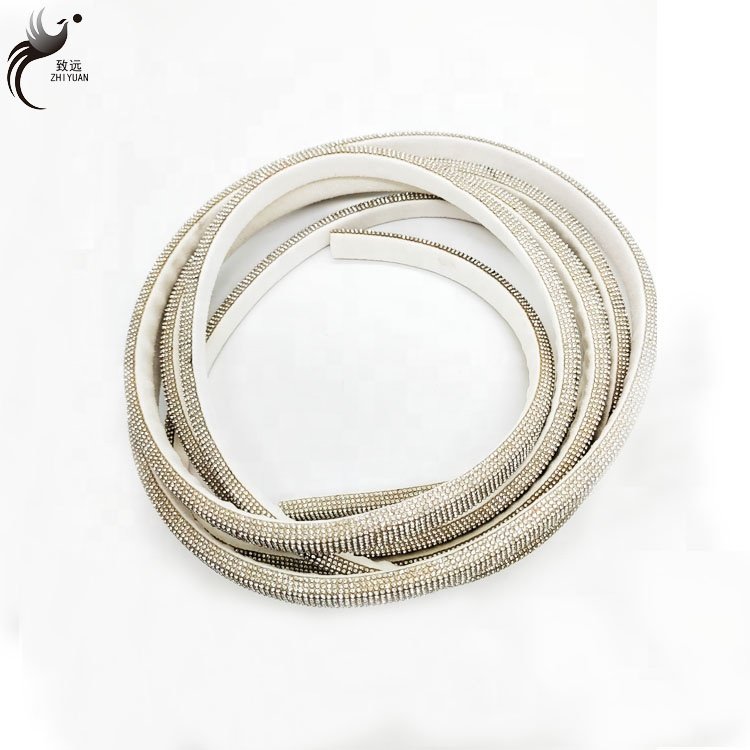 High quality hot selling 4mm small drill product Diy round collar garment accessory rope rhinestone strip
