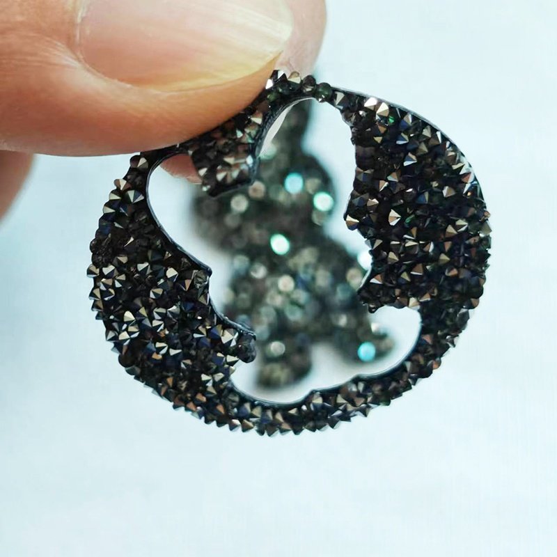 Wholesale Custom Clothing Accessories Stickers Crystal Diamonds Heat Transfer Labels for Garment Hot Fix Adhesive Rhinestone 12