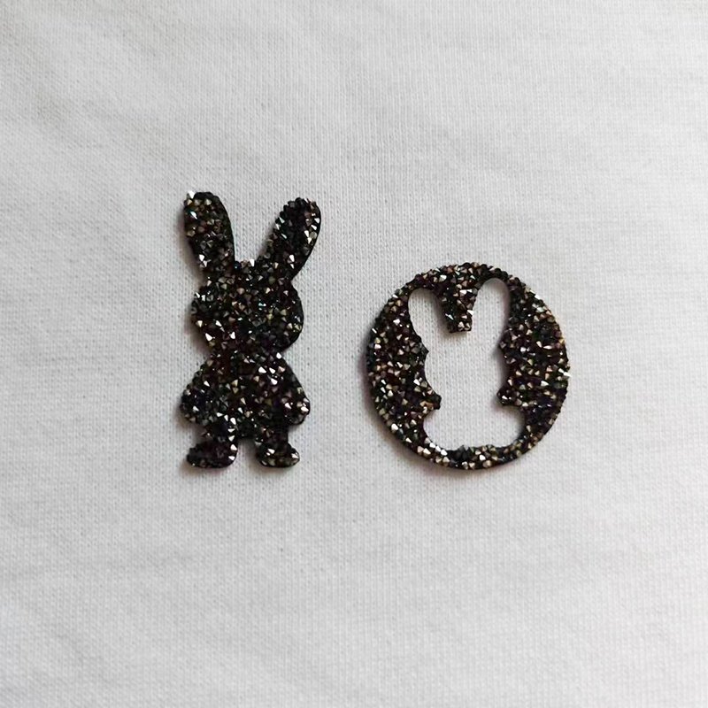 Wholesale Custom Clothing Accessories Stickers Crystal Diamonds Heat Transfer Labels for Garment Hot Fix Adhesive Rhinestone 12
