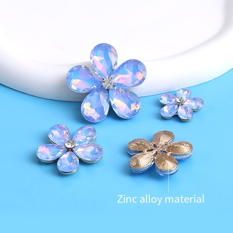 Xichuan New Design Piont Back Waterdrop Rhinestones Alloy Flower Loose Stones Glass Jewelry Art and clothing decorate