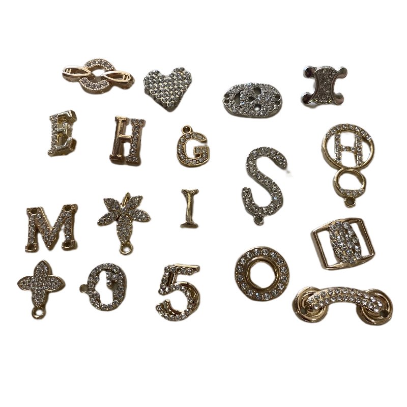 Customized Logo Pet Metal Purse Clothing Luggage Bag Letter Rhinestone Sequins Handmade ID Tags Hardware Metal Tags