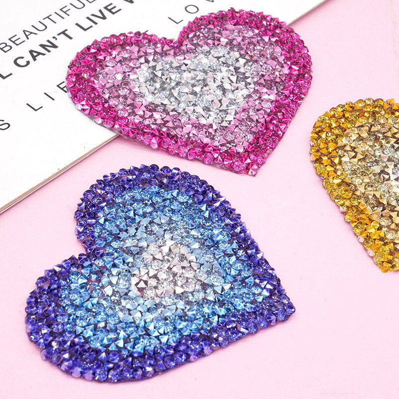 Heart Design Hot Fix Rhinestones Flat Back Bulk Wholesale Iron On Clothing Decorative Heat Transfer Garment Accessories Patch
