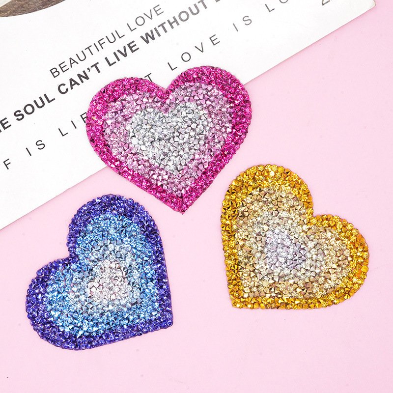 Heart Design Hot Fix Rhinestones Flat Back Bulk Wholesale Iron On Clothing Decorative Heat Transfer Garment Accessories Patch