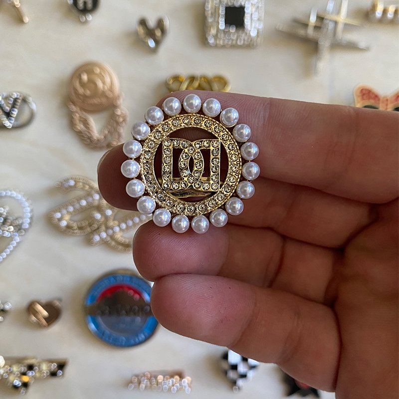 Customized Logo Metal Travel Blank Clothing Luggage Bag Letter Rhinestone Sequins Handmade ID Tags Hardware Metal Tags