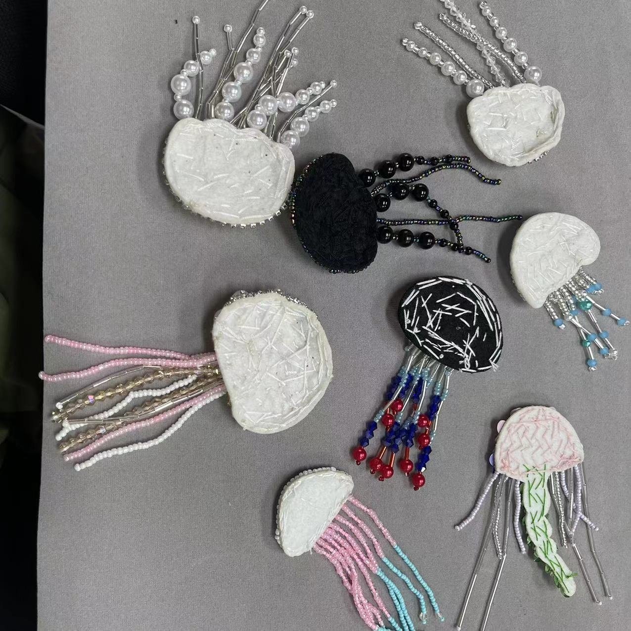ZSY Handmade Rhinestone Appliques jellyfish Beaded Sew On Patches For DIY Hats Bags Clothing Decorative Accessories