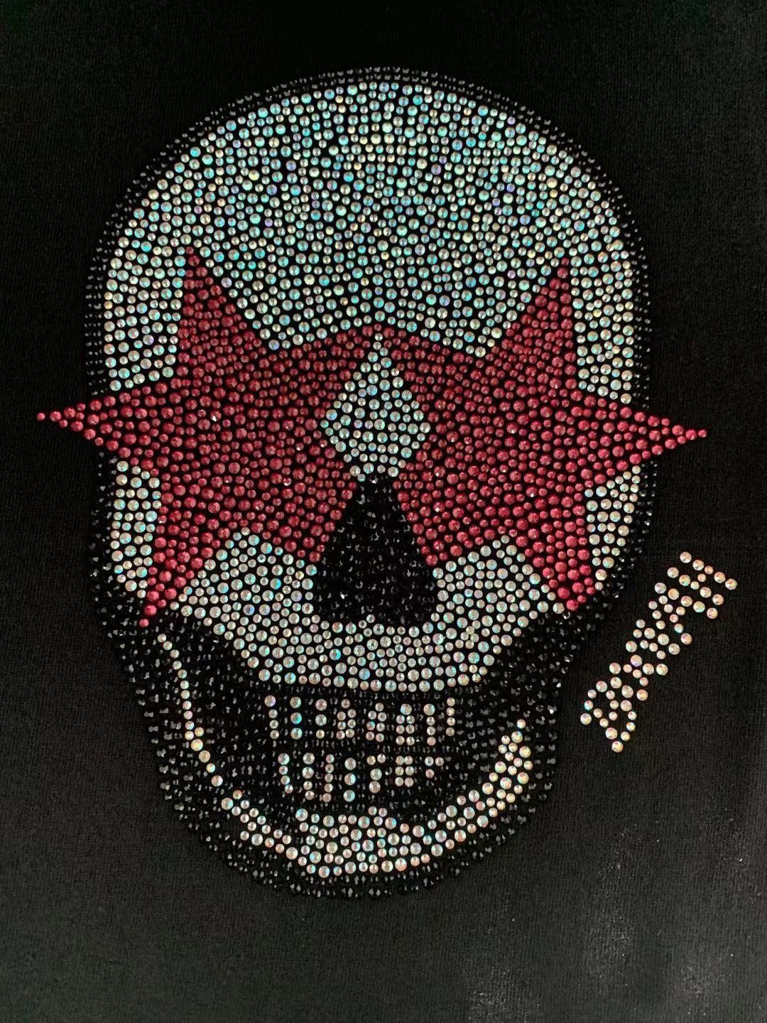 Custom fashionable DMC shinny strong glue Rhinestones skull hotifx motifs skull design
