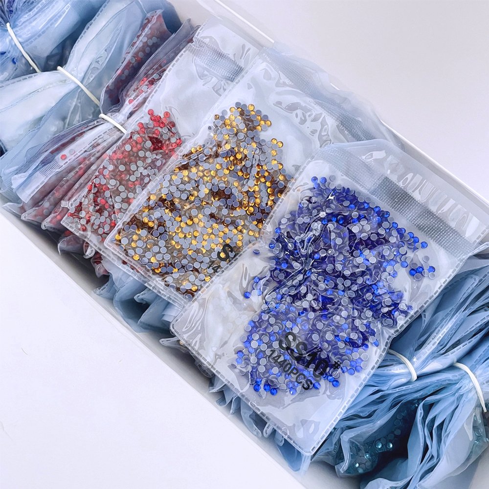 Yantuo Factory Wholesales SS10 1440pcs AA Multiple Colors Flatback Hot Fix Rhinestone For Clothing 2 Bag Glass Rhinestones