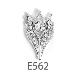E562