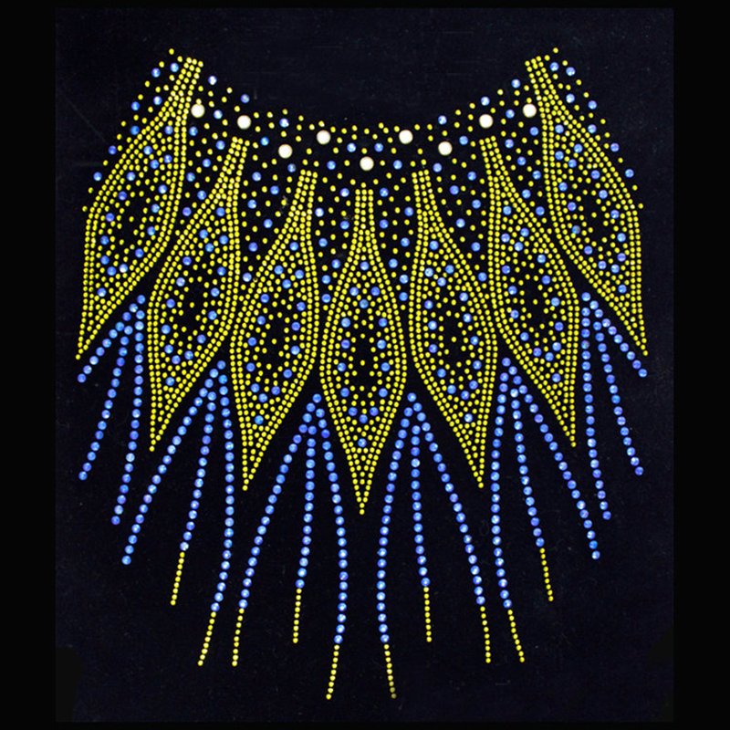 China Supplier Custom Hot Fix Rhinestone Transfer on Tshirts