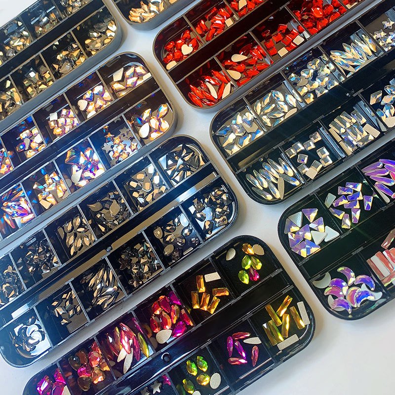Hot-Selling 12-Compartment Set Boxed Flat-Bottomed Special-Shaped Colored Glass Rhinestone Nail Art Jewelry