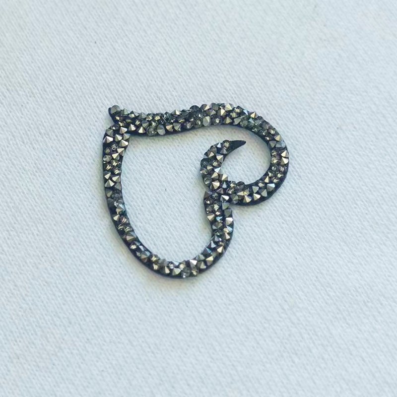 Hot Sell custom Hot Fix Adhesive Diamond Heat transfer printing logo garment label Crystal letter rhinestone Resin stickers
