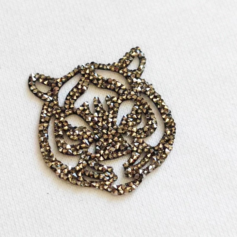 Hot Sell custom Hot Fix Adhesive Diamond Heat transfer printing logo garment label Crystal letter rhinestone Resin stickers