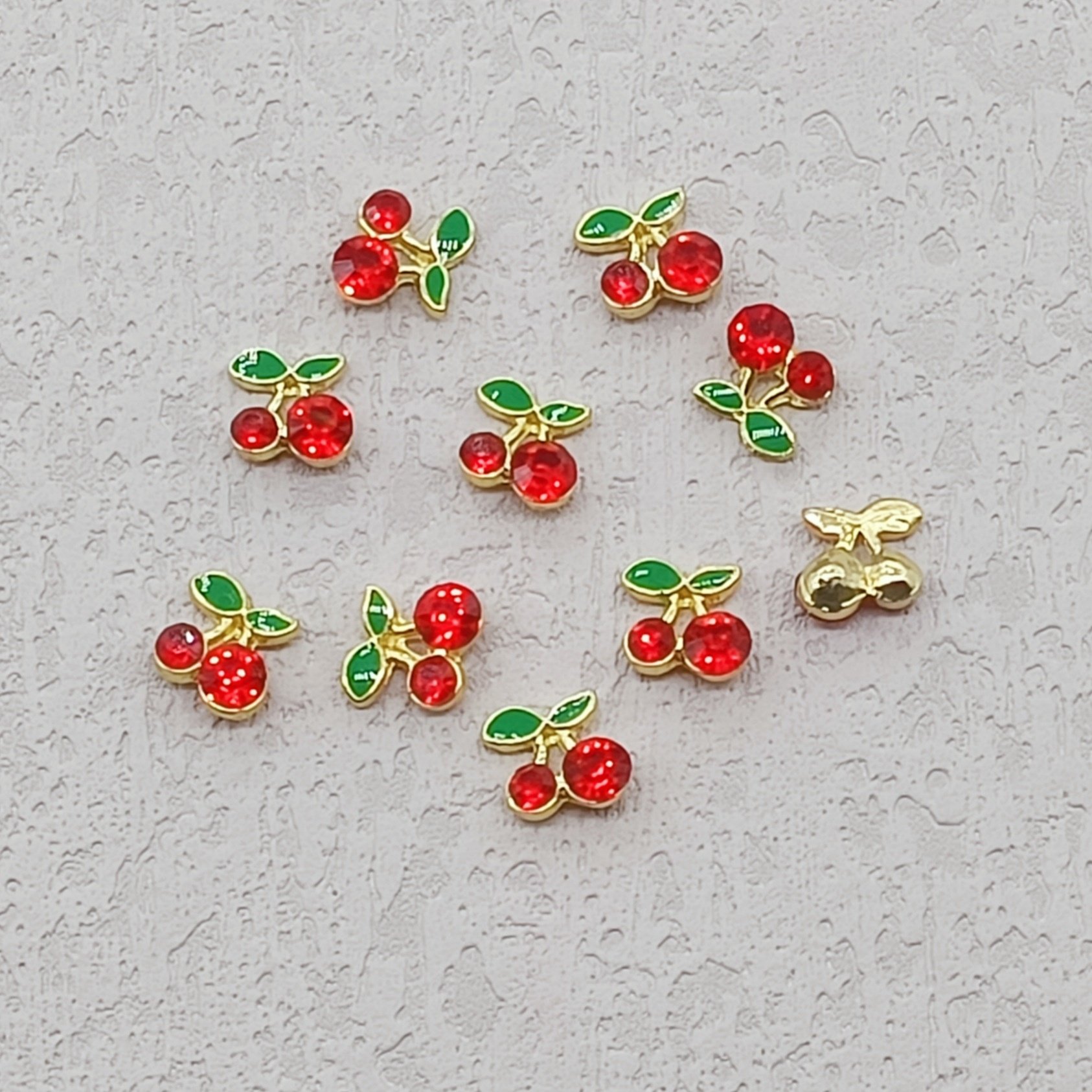 Qianya 2023 Nail art Charm 3D Nail Art Decoration Metal Cherry Shape Glitter Rhinestones Nails Charms Diamond for Manicure Decal