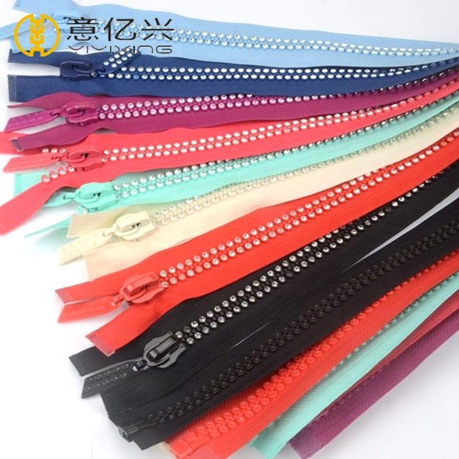 YYX Custom New Design Plastic Diamond Rhinestone Zip Zipper