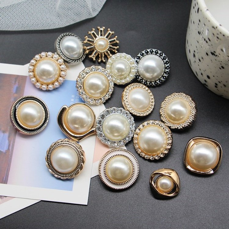 Wholesale Garment Accessories Hand Sewing Shank Rhinestone Pearl Buttons