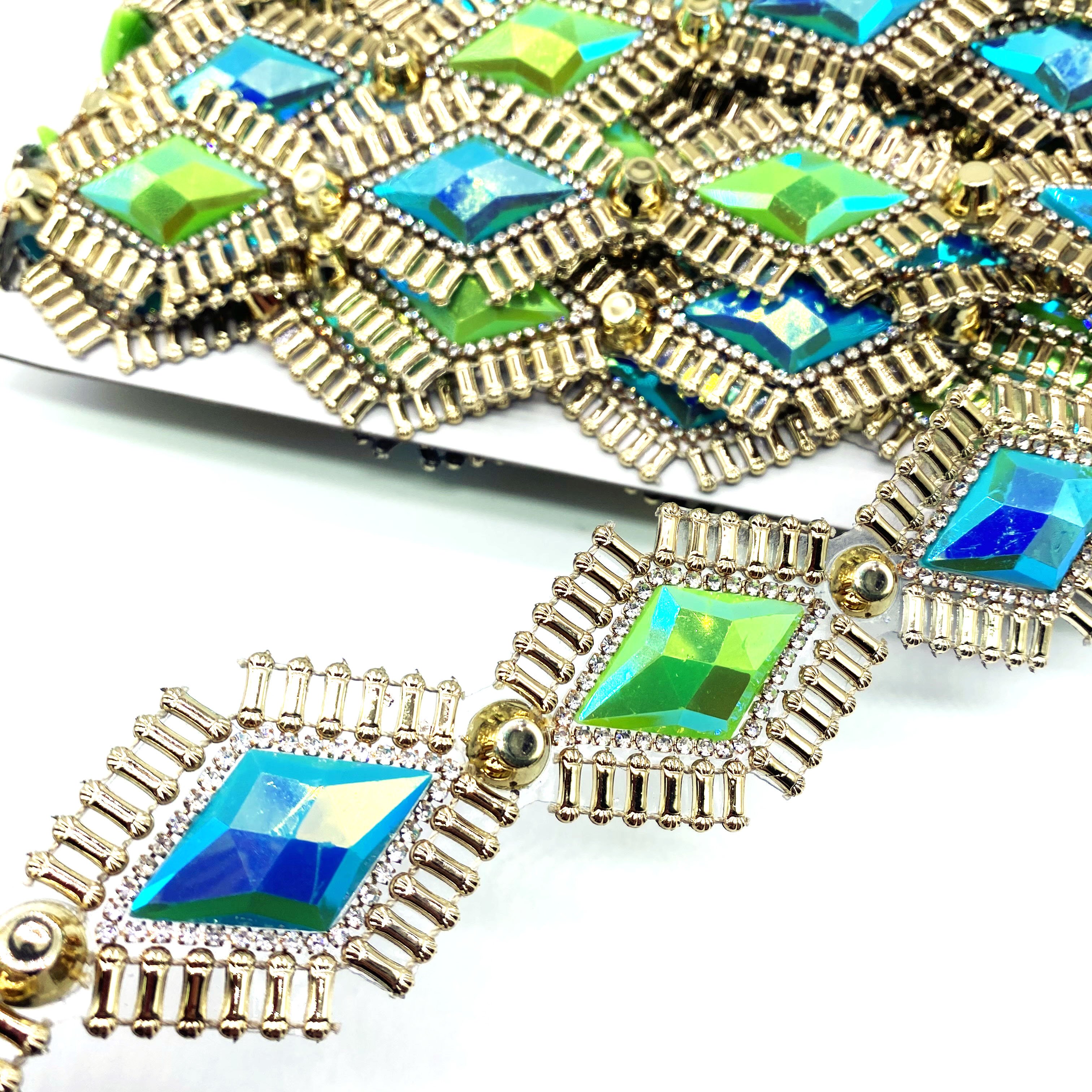 2024 Handmade Customized Carnival Costumes Reflective Resin Beads Hot Fix Applique Patch Craft Trimming For Fiesta Party Garment