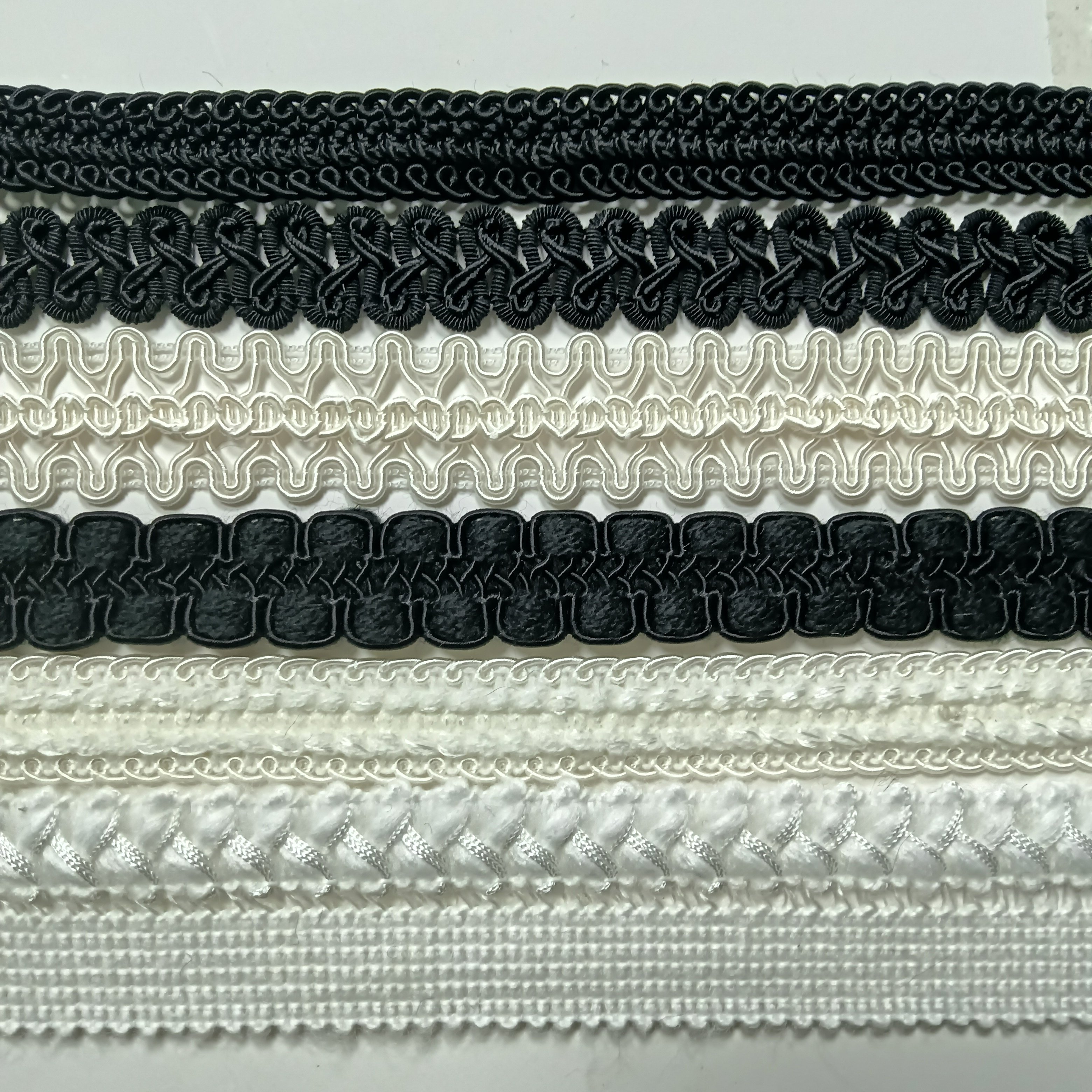 Hot Sell Webbing Chain Sequins Embroidery Lace Trim Polyester Trim Diy Colored Ribbon For Garment