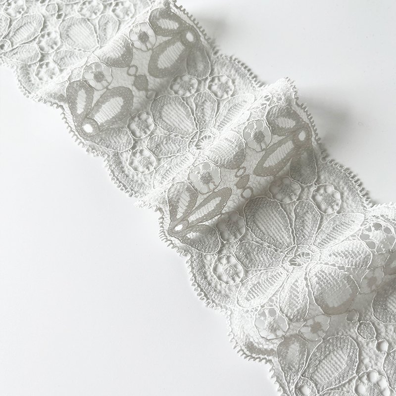 Hot Selling Soft Touch Fine Workmanship Stretchy Lace Trim For Wedding Dresses