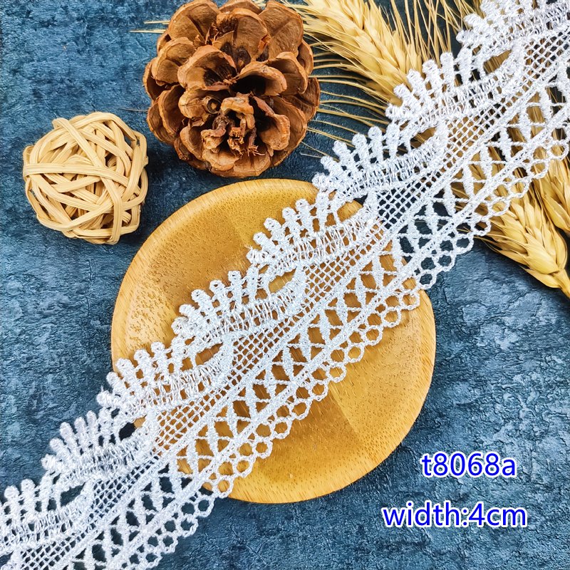 Manufacturer wholesale low price 4.5cm polyester guipure White Embroidery lace trim for Bridal dress garment t11562