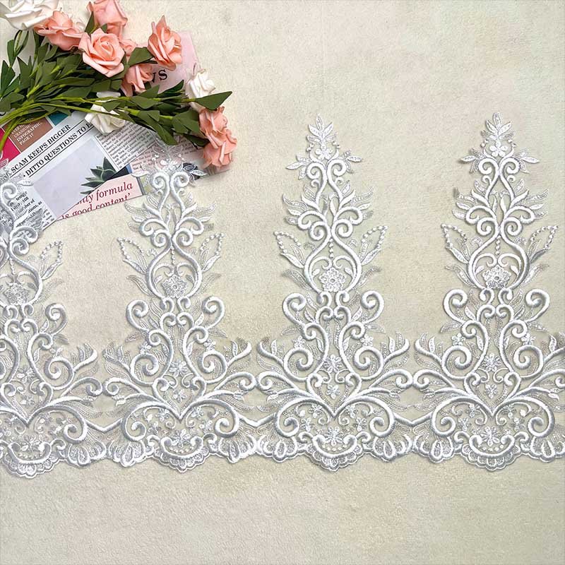 Fashion new design heavy embroidery ivory bridal border lace trim