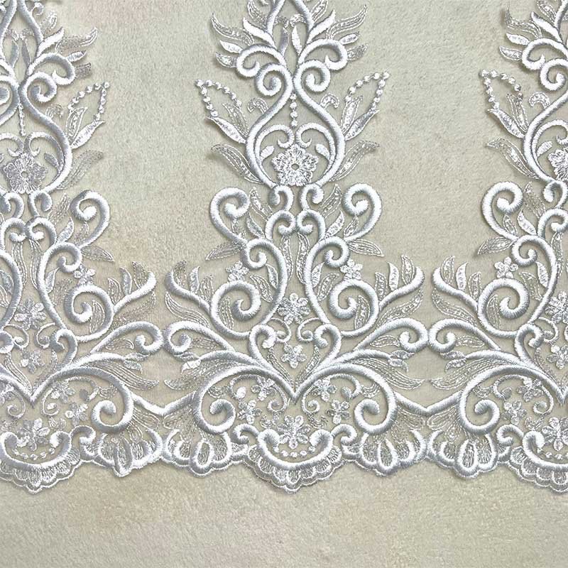 Fashion new design heavy embroidery ivory bridal border lace trim