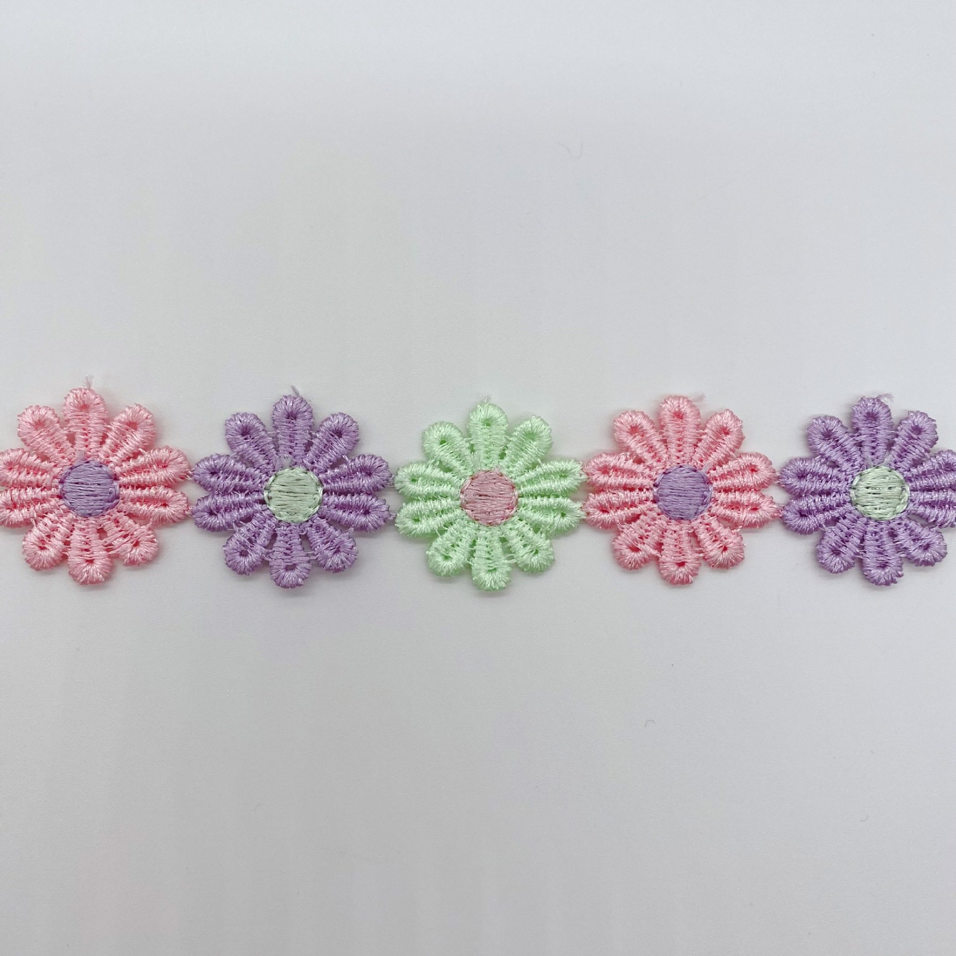 Sustainable Embroidered Lace Trim Flower Applique for Sewing Clothing Accessories for Garments Weddings Bras Mesh Fabric Type