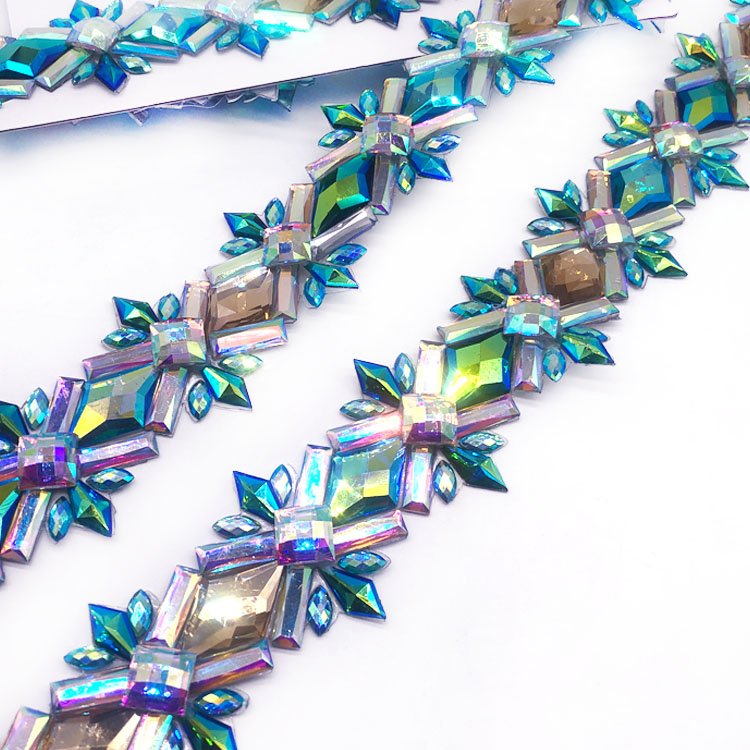 Charming iron on rhinestone trimming resin applique trim customized carnival couture rhinestone trimming for Toronto Carnival