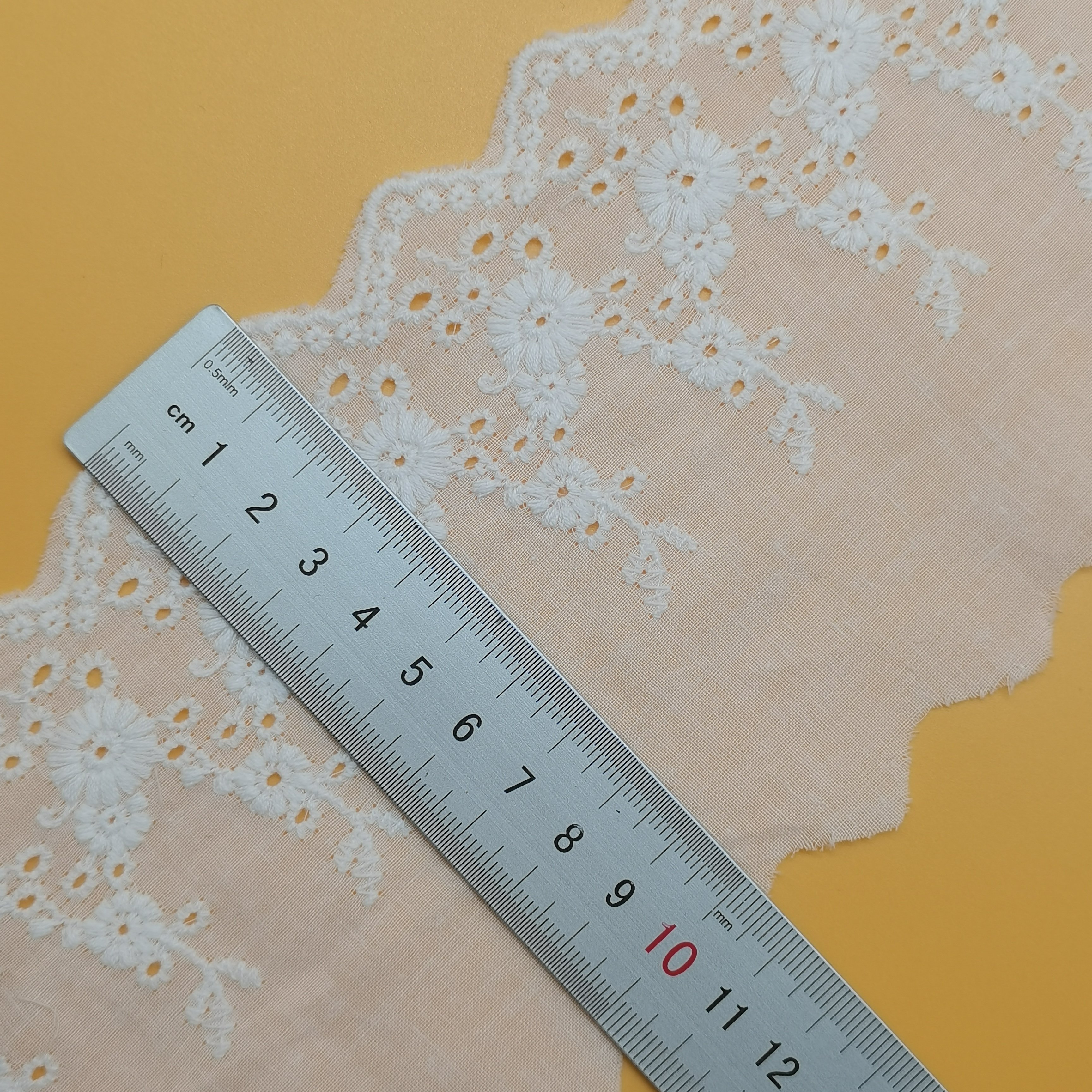Ivory Lace Fabric Luxury Lace Trim Crocheted Cotton Lace Ribbon With White Color In Stock