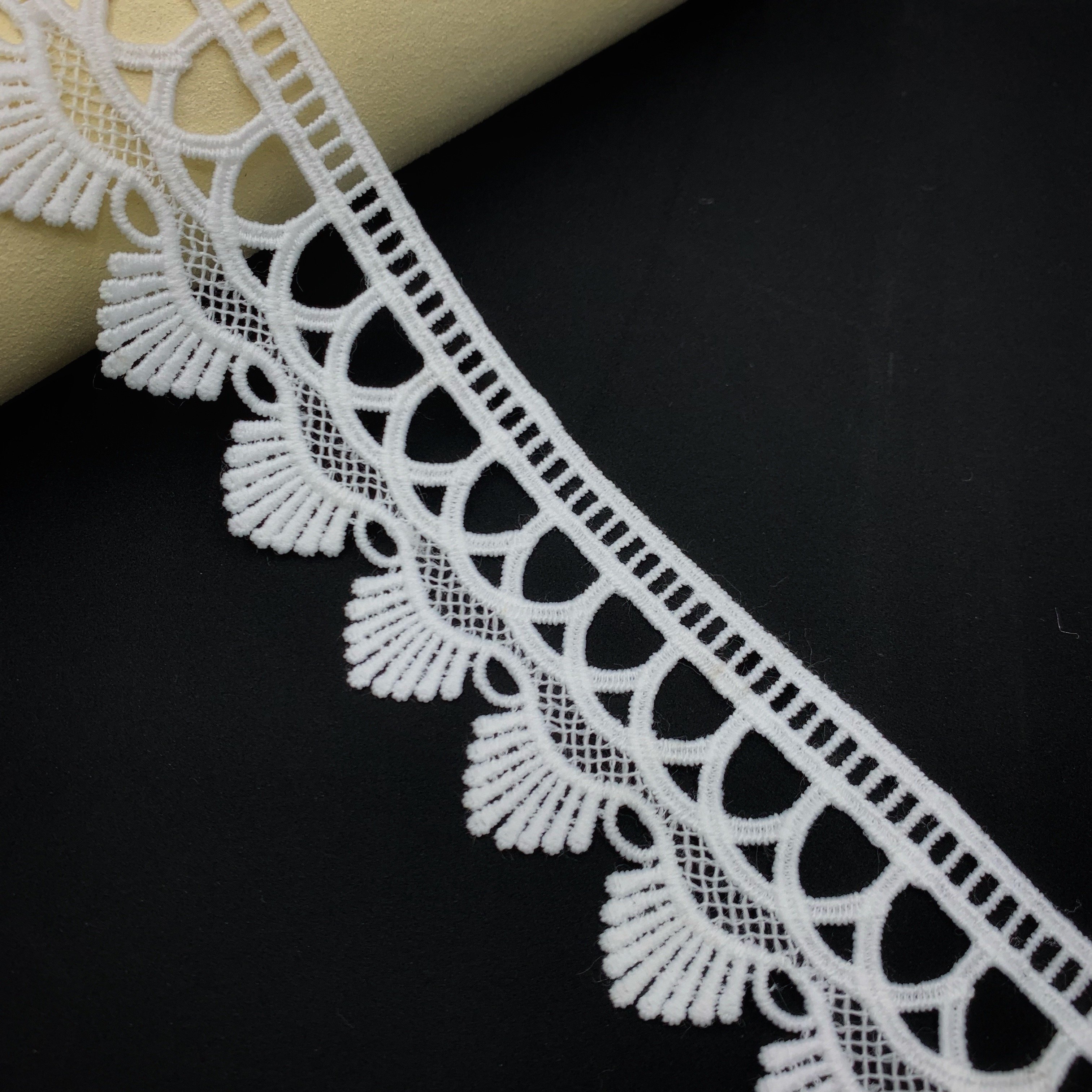 Wholesale Cheap Price Polyester Lace White High Quality Embroidery Fancy Milk Silk Lace Trim