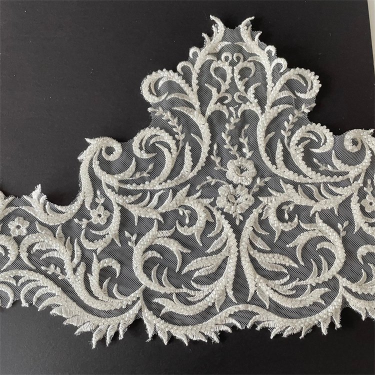 Customized 10 inches beaded embroidered bridal lace trim embroidered laces for sarees borders