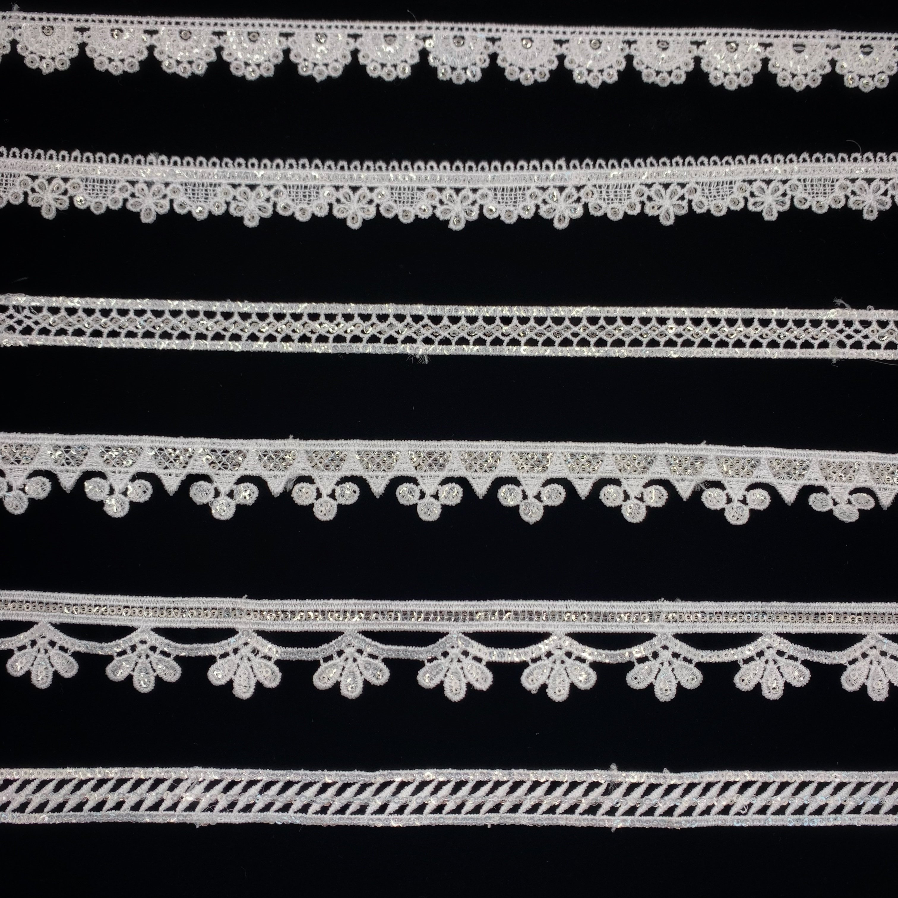 Luxury Wholesale Shiny White Polyester Sequins Gpo Guipure Embroidery Lace Trim