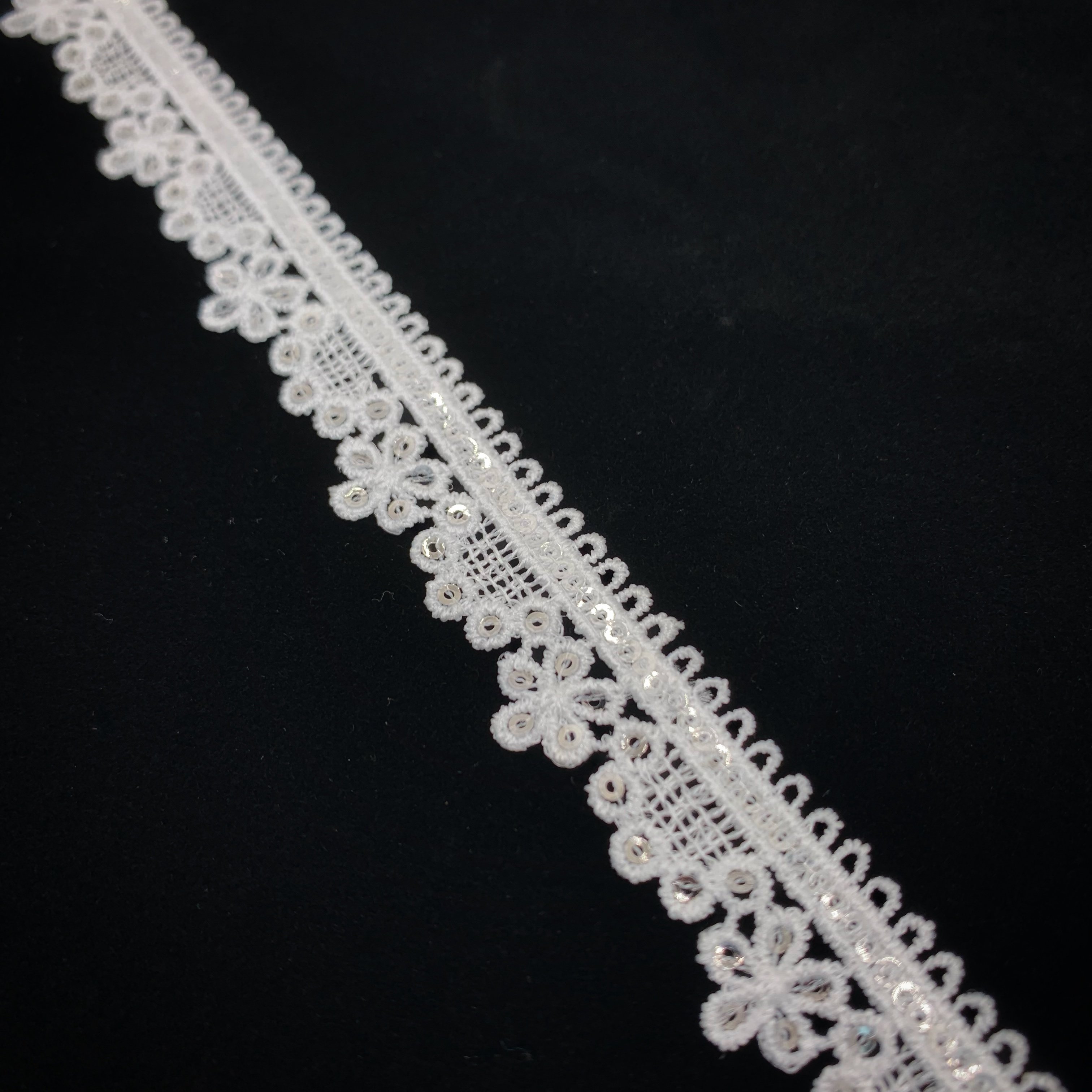 Luxury Wholesale Shiny White Polyester Sequins Gpo Guipure Embroidery Lace Trim