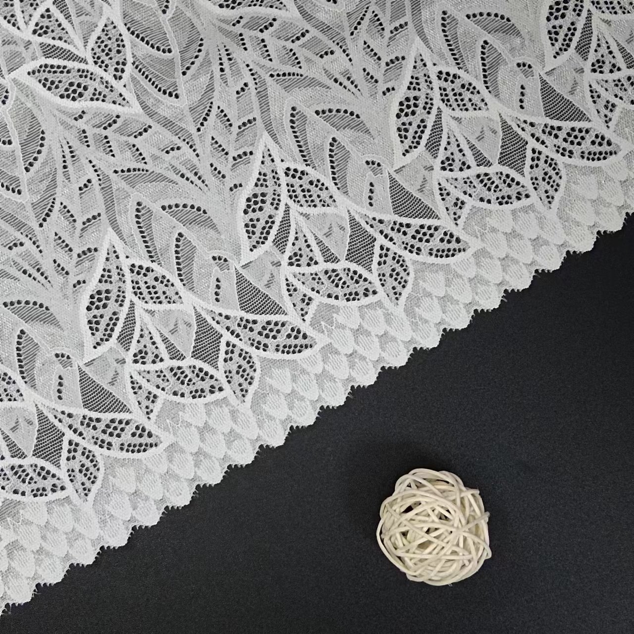 Elastic Big Flower Lace Trim Fashion Voile Nylon Spandex Stretch Lace Fabric Roll Knitted Trimming Chantilly