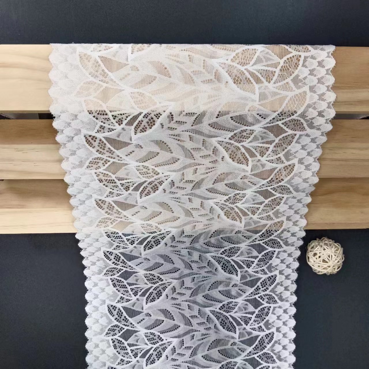 Elastic Big Flower Lace Trim Fashion Voile Nylon Spandex Stretch Lace Fabric Roll Knitted Trimming Chantilly