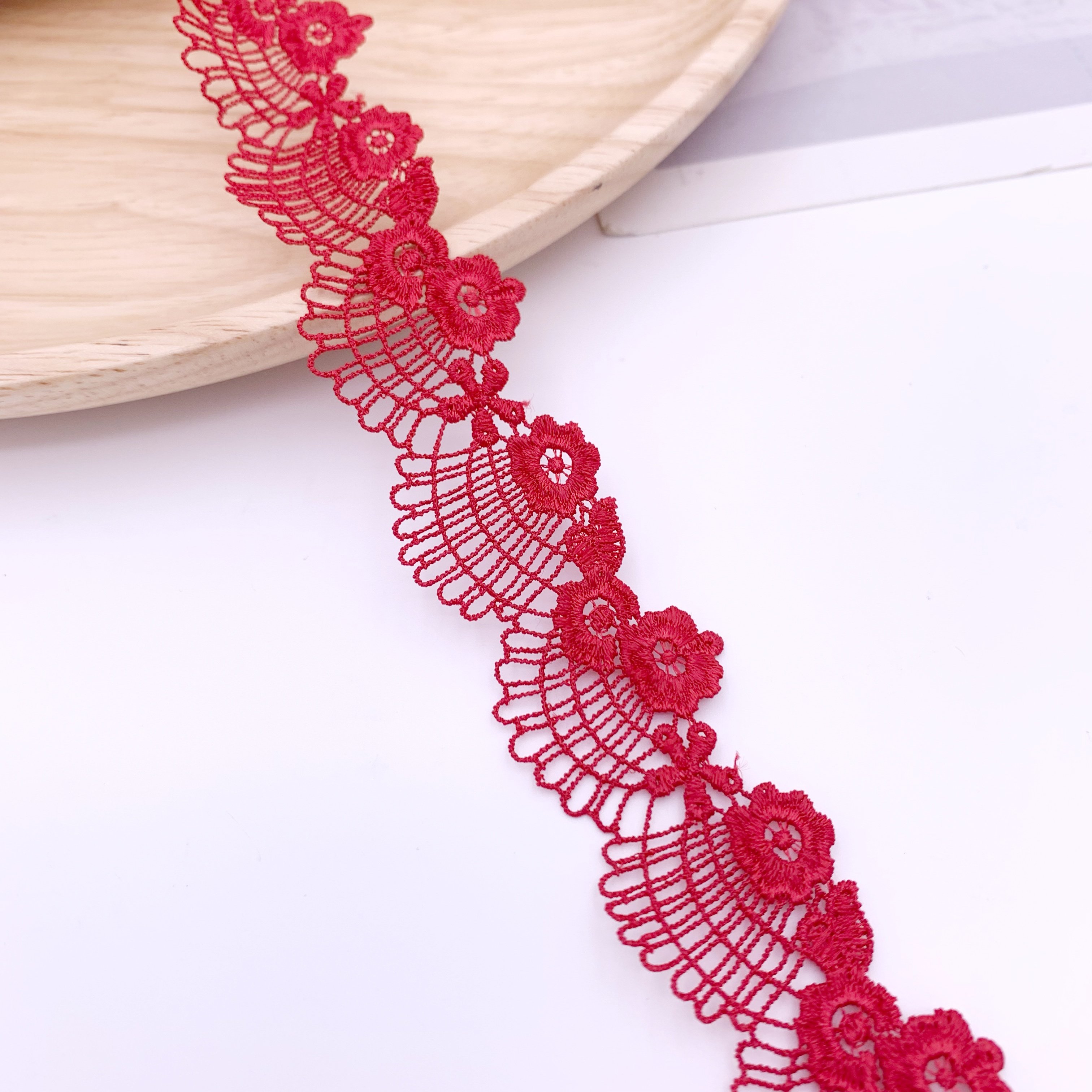Manufacturer Wholesale Colors Renda polyester Guipure Lace Trim