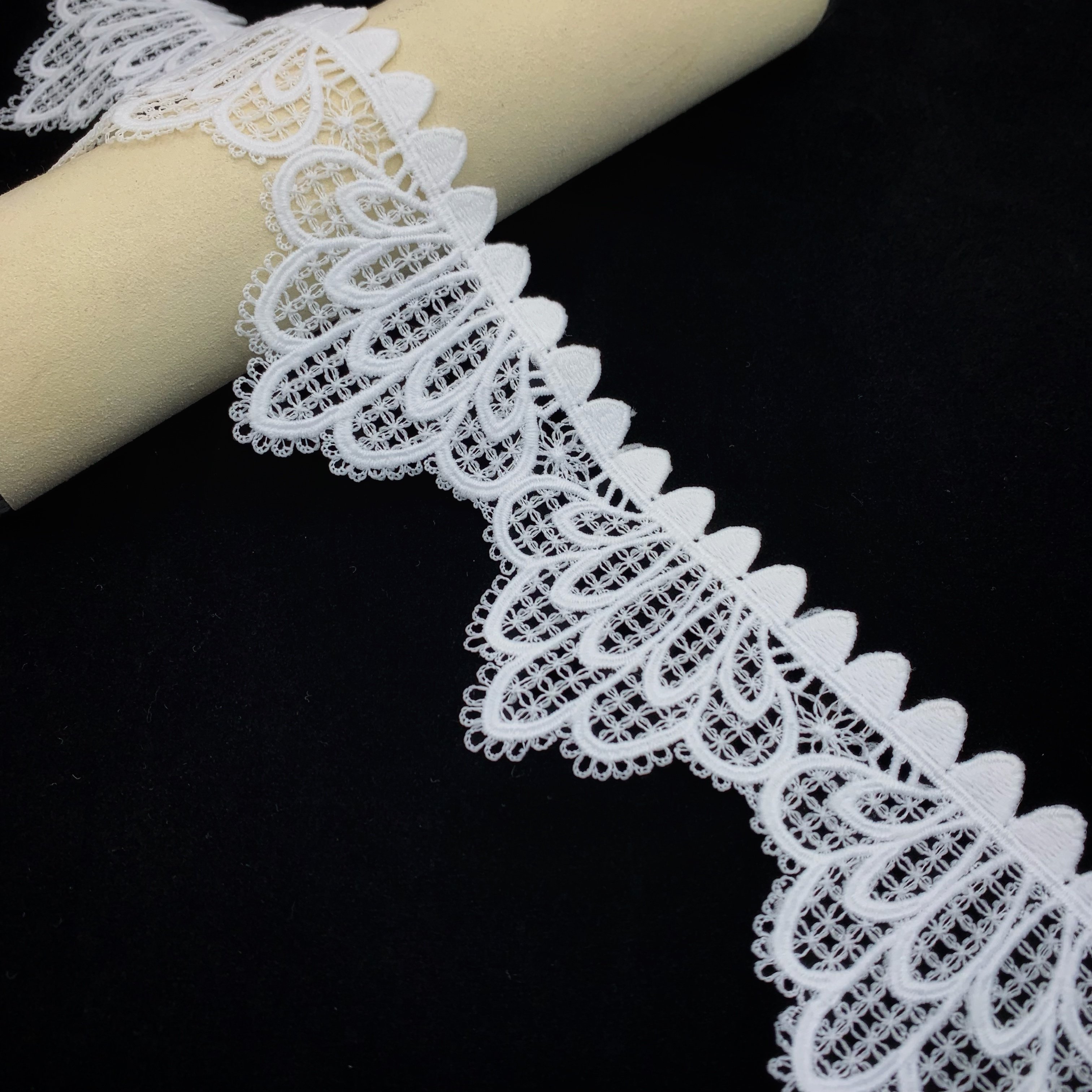 Wholesale Kg stock Fashion White Polyester Milk Silk Guipure Lace trim
