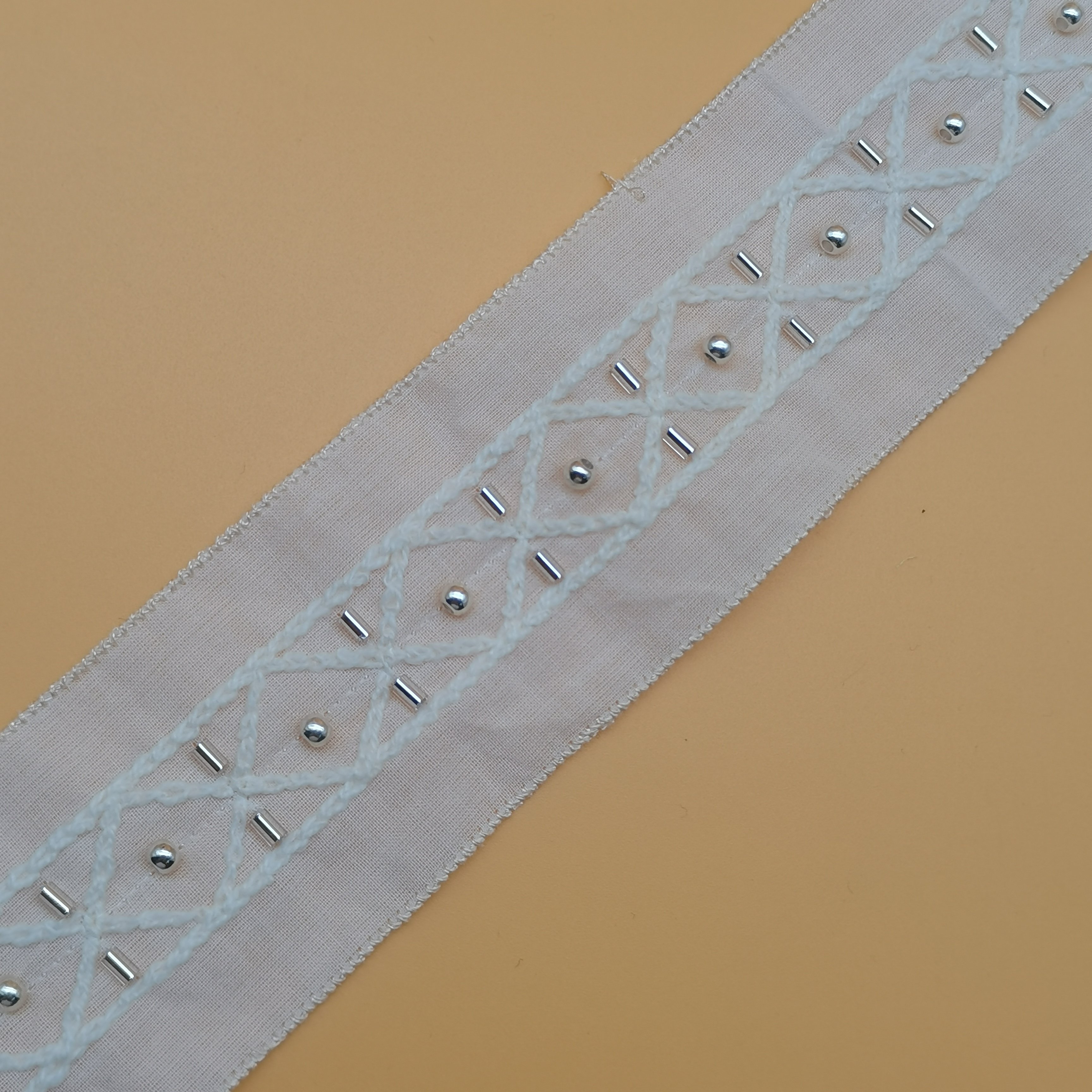 Wholesale 100% Cotton Top Fashion Pearl Trim Border Lace Trimmings with Beads Mesh Fabric for Women's Shoes Bags Dress Design