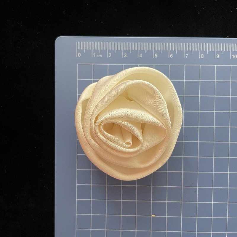 Flower Trims High End Garment Accessories Handmade Solid Color Sweet Rose Sew-On Flowers Trims For Clothing