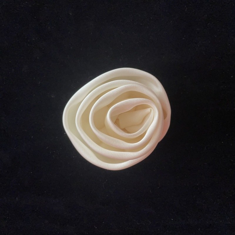 Flower Trims High End Garment Accessories Handmade Solid Color Sweet Rose Sew-On Flowers Trims For Clothing