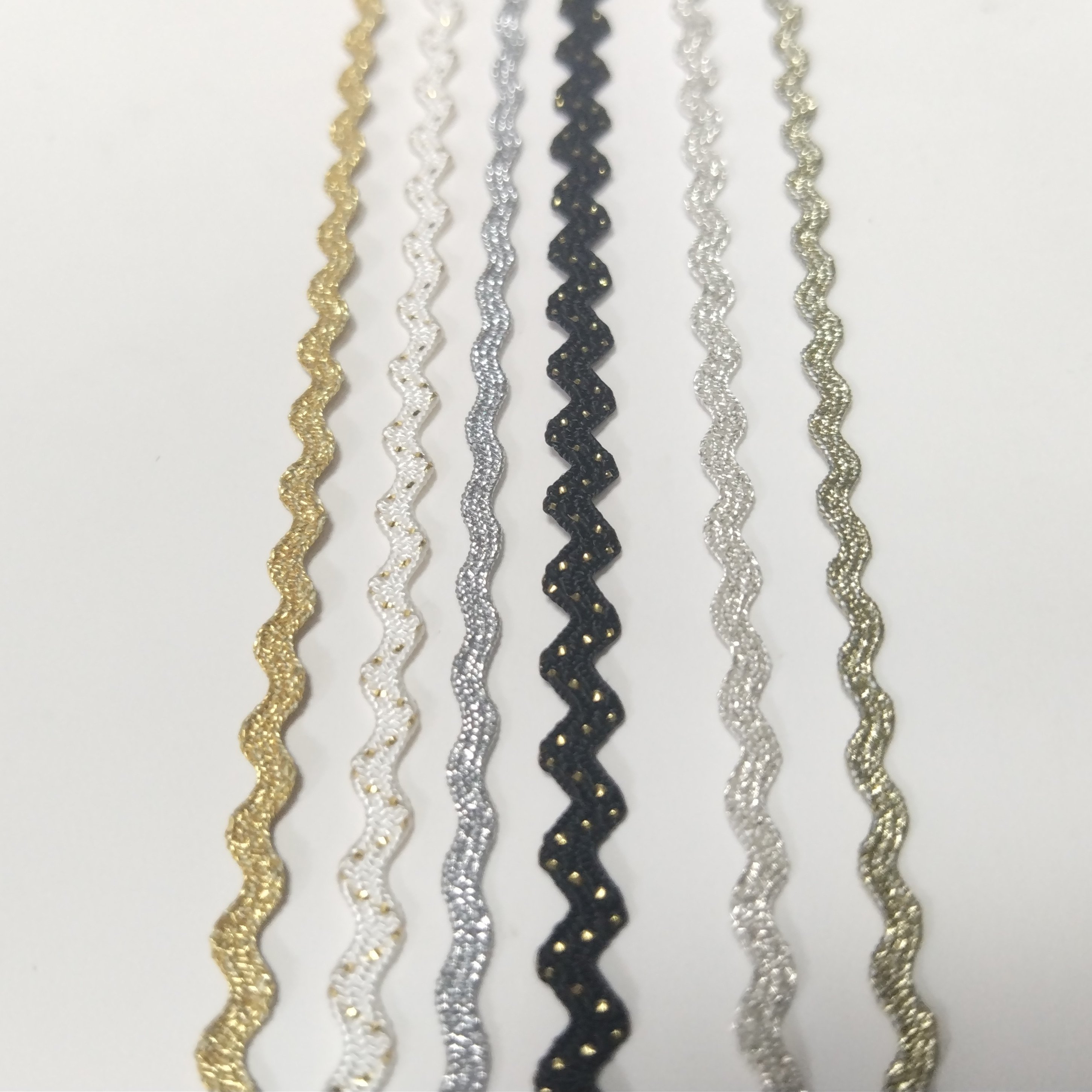 Wholesale 1.5mm 2mm rick rack Ribbon ZigZag Ribbon Silver Metallic Rick Rack Trim Rayon Ric Rac Tape Ribbon