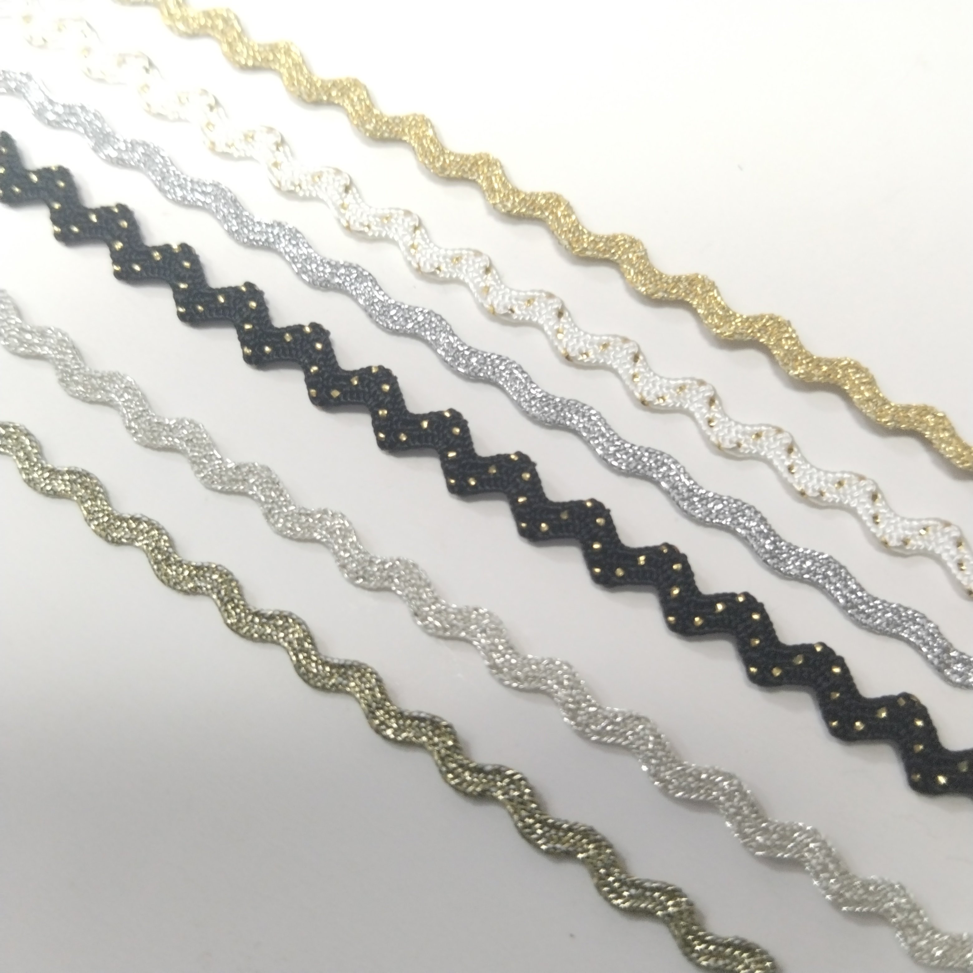 Wholesale 1.5mm 2mm rick rack Ribbon ZigZag Ribbon Silver Metallic Rick Rack Trim Rayon Ric Rac Tape Ribbon