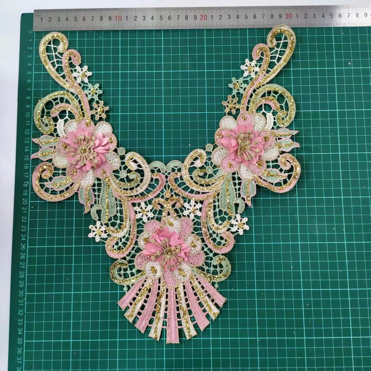 Multi-color custom high-quality Embroidery Collar Decoration Lace fabric ribbon Gold Thread Shiny decorative neckline