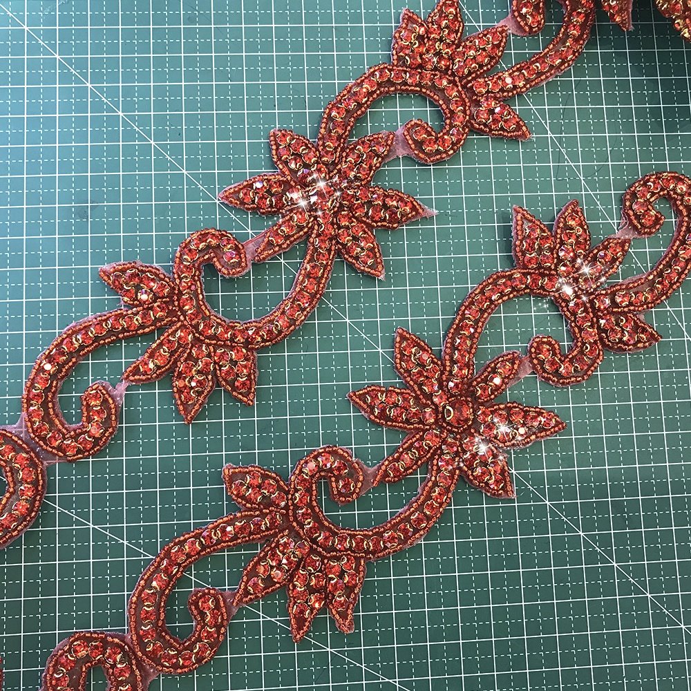 L235 Fashion Appliques and Trimmings rhinestone Crystal rhinestone applique dress trim