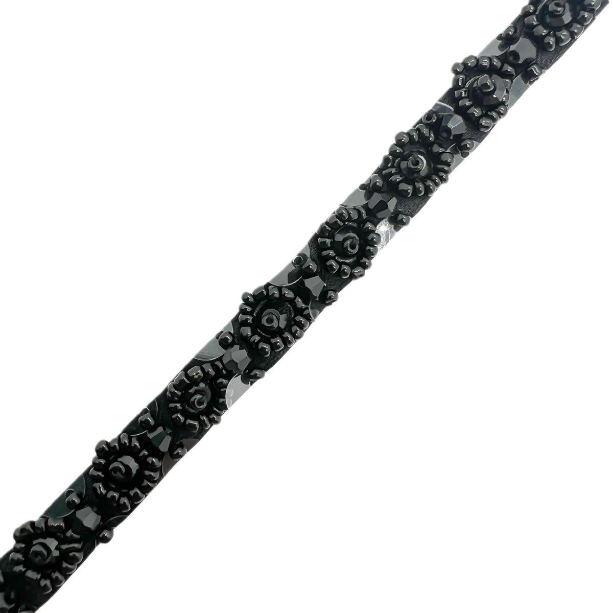 Free sample luxury handmade nail bead new design glass bead lace trim