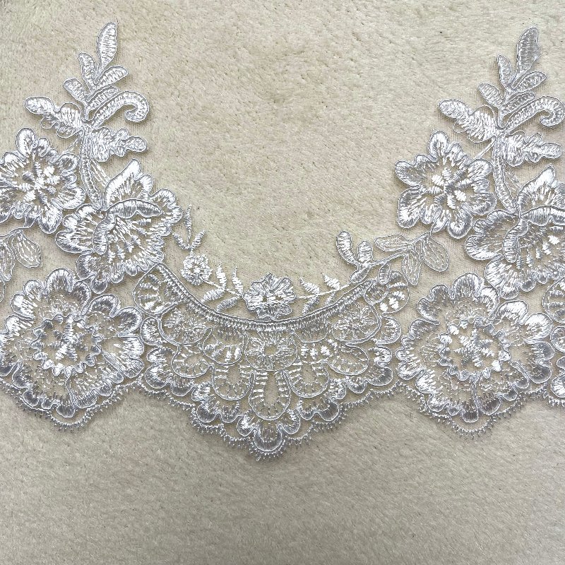 Beauty design white embroidery lace trim for cloth
